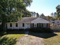 Pre-foreclosure in  BLACK RIVER DR Summerville, SC 29485