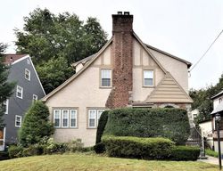Pre-foreclosure in  VERNON PL Mount Vernon, NY 10552
