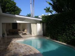 Pre-foreclosure in  BEACHVIEW DR Miami Beach, FL 33141