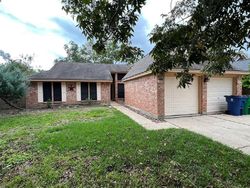 Pre-foreclosure in  MANOR DR Angleton, TX 77515