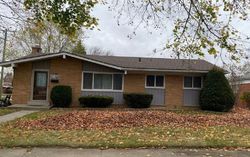 Pre-foreclosure in  HANOVER ST Dearborn Heights, MI 48125