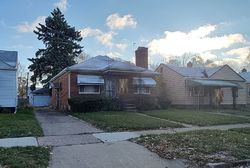 Pre-foreclosure in  CARRIE ST Detroit, MI 48234