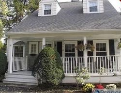 Pre-foreclosure in  PARK AVE Bedford Hills, NY 10507