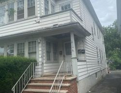 Pre-foreclosure in  E HENRY ST Linden, NJ 07036