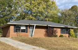 Pre-foreclosure in  QUAIL CIR Gadsden, AL 35907