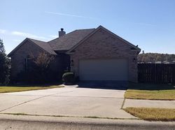 Pre-foreclosure in  HERITAGE HEIGHTS DR Benton, AR 72019