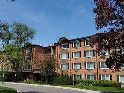 Pre-foreclosure in  S OLD WILKE RD  Arlington Heights, IL 60005