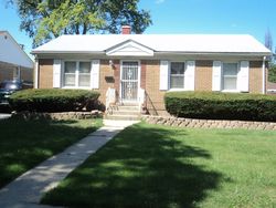 Pre-foreclosure Listing in HOWARD AVE BERKELEY, IL 60163