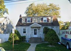 Pre-foreclosure in  E HENRY ST Linden, NJ 07036
