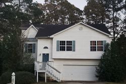 Pre-foreclosure in  EVERGREEN WAY Winder, GA 30680