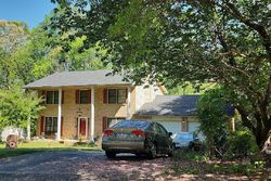 Pre-foreclosure in  RANDALWOOD DR Stone Mountain, GA 30083