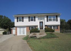 Pre-foreclosure in  REVOLUTIONARY CT Louisville, KY 40214