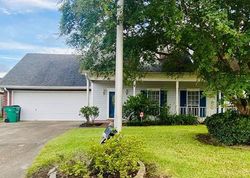 Pre-foreclosure in  ELM LAWN DR Marrero, LA 70072