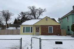 Pre-foreclosure in  MINNEHAHA AVE E Saint Paul, MN 55106