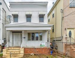 Pre-foreclosure in  BAYVIEW AVE Jersey City, NJ 07305