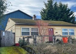 Pre-foreclosure in  NE EMERSON ST Portland, OR 97211