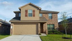 Pre-foreclosure in  FALL ASTER DR Spring, TX 77373