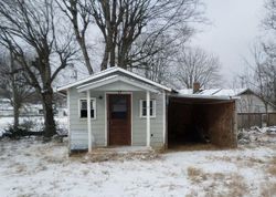 Pre-foreclosure in  SILVER ST Lewisburg, TN 37091