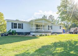 Pre-foreclosure Listing in ORCHARD VIEW RD OLIVER SPRINGS, TN 37840