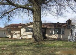 Pre-foreclosure in  10TH ST Silvis, IL 61282