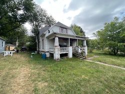 Pre-foreclosure in  11TH ST Rock Island, IL 61201