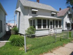 Pre-foreclosure in  18TH AVE East Moline, IL 61244