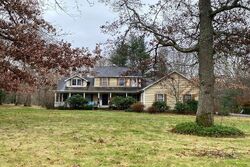  Beauchamp Dr, Saunderstown RI