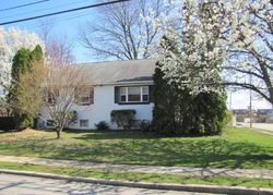 Pre-foreclosure Listing in RIDLEY AVE FOLSOM, PA 19033