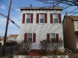 Pre-foreclosure in  W 2ND ST Pottstown, PA 19464