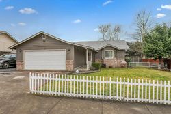 Pre-foreclosure in  DELTA WATERS RD Medford, OR 97504