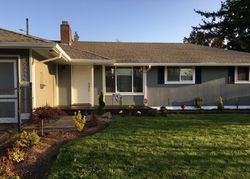 Pre-foreclosure in  SE OAK ST Gresham, OR 97030