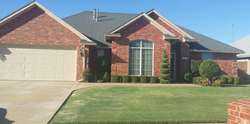 Pre-foreclosure in  SW CORALWOOD DR Lawton, OK 73505