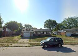 Pre-foreclosure in  CHIPPEWA DR Circleville, OH 43113