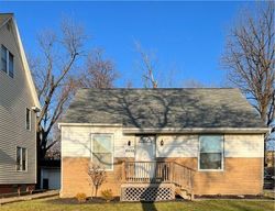 Pre-foreclosure in  VICTORIA RD Cleveland, OH 44112