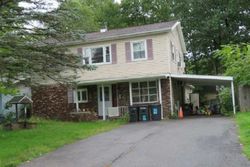 Pre-foreclosure in  GIFFORD RD Schenectady, NY 12304