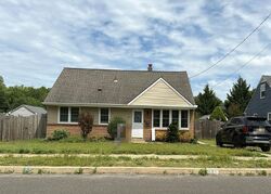 Pre-foreclosure in  MUHLENBERG AVE Wenonah, NJ 08090