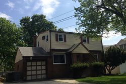 Pre-foreclosure in  WESTERN DR Fair Lawn, NJ 07410