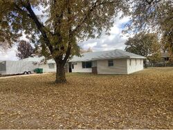 Pre-foreclosure in  VIRGINIA DR Grand Island, NE 68803