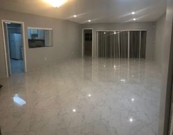 Pre-foreclosure in  SW 81ST PL Miami, FL 33143