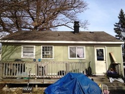 Pre-foreclosure in  W MAPLE ST Antioch, IL 60002