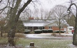 Pre-foreclosure in  N OLD BARRINGTON RD Barrington, IL 60010