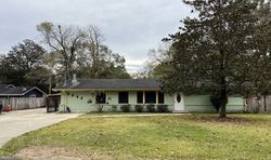 Pre-foreclosure in  HANKS DR Baton Rouge, LA 70812