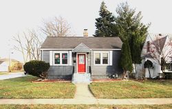 Pre-foreclosure in  S THROOP ST Riverdale, IL 60827