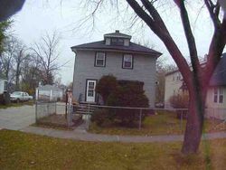 Pre-foreclosure in  MCKINLEY AVE Waukegan, IL 60085