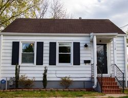 Pre-foreclosure in  CARLISLE AVE Louisville, KY 40215