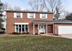 Pre-foreclosure in  TANGLEWOOD DR Aurora, IL 60506