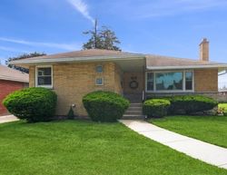 Pre-foreclosure in  DOWNING AVE Westchester, IL 60154