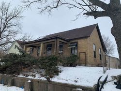 Pre-foreclosure in  N GUNNISON ST Burlington, IA 52601