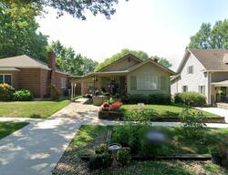 Pre-foreclosure in  W SUMMIT AVE Shenandoah, IA 51601