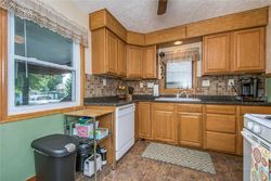 Pre-foreclosure in  E 13TH ST Des Moines, IA 50316